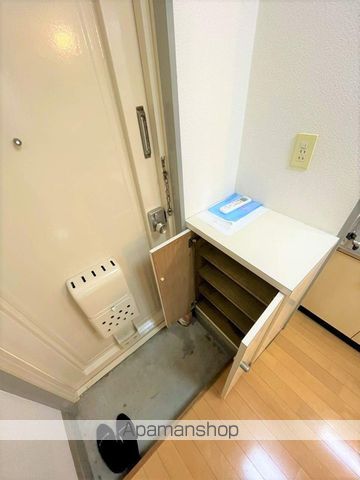 ホワイトスクエアの内装写真