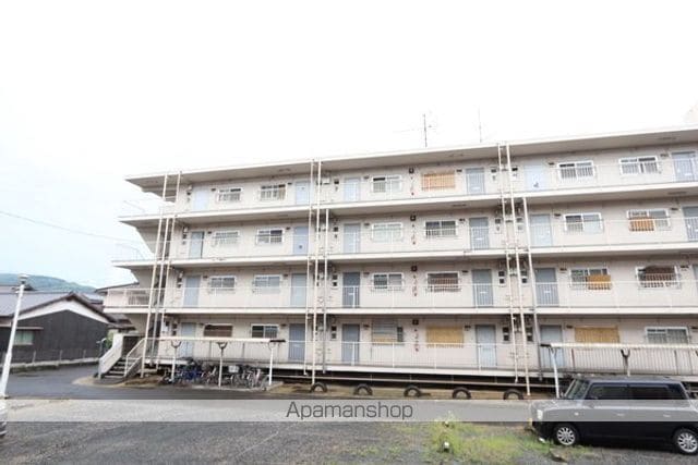 ビレッジハウス福田II4号棟の玄関写真