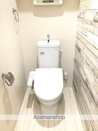 和歌山県和歌山市田中町３丁目[1LDK/37.03m2]のトイレ