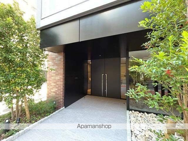 パークアクシス上野EASTの玄関写真