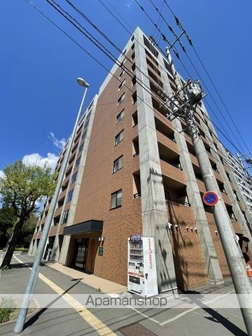 エナコート知事公館前の外観写真