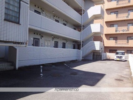 ジョイフル第１朝生田[1K/23.8m2]の駐車場1