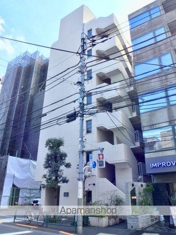 レジデンス若松の玄関写真