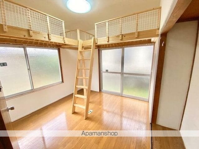 下泉町1丁目貸家の内装写真