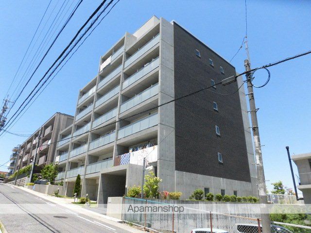 The West Oakの外観写真