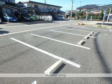 ＧＲＥＡＴ　ＣＯＵＲＴ[1LDK/48.61m2]の駐車場2