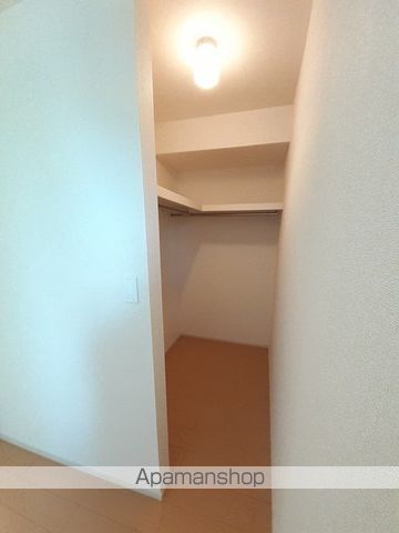 カーサフェリーチェ岡の内装写真