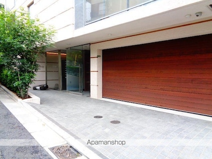 キャステリーノ三宿[1K/25.31m2]のエントランス