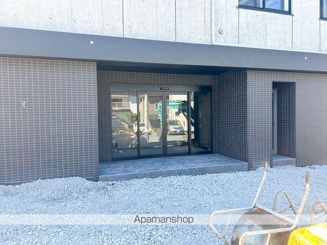 RーFINO 本郷通の玄関写真