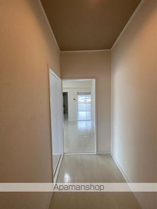 ヤマダビル[2DK/47.82m2]の玄関