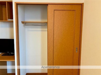 レオパレスハピネス[1K/19.87m2]の収納2