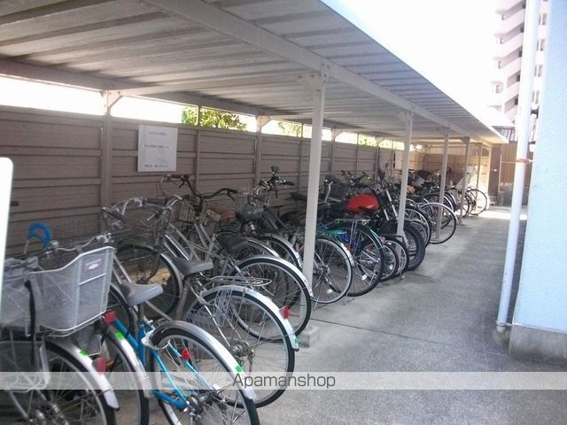 ユニーブル原央の玄関写真