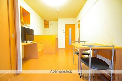 レオパレスＳＱＵＡＲＥⅡ[1K/22.35m2]のリビング・居間