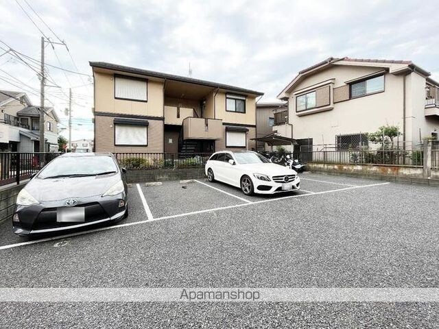 ルミエール・ムラタ　Ｂ[3DK/55.39m2]の駐車場
