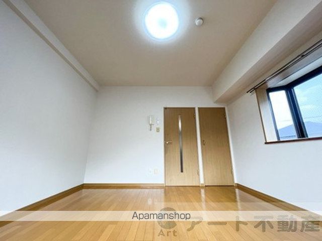 駅前マンション牛渕の内装写真
