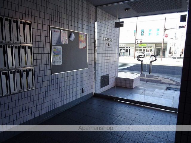 エスペランス日泉ビルの玄関写真