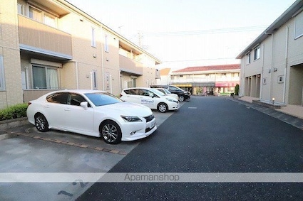 メゾンＫー２・３　Ｋー２[1LDK/47.4m2]の駐車場