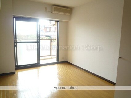 ＫＵＬＴＯＮ[1K/24.6m2]のリビング・居間