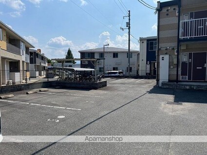レオパレス梅の里[1K/23.18m2]の駐車場