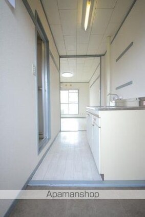 ハイツ椎の木[1R/17m2]の玄関