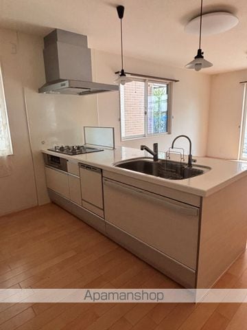曳馬4丁目戸建の内装写真