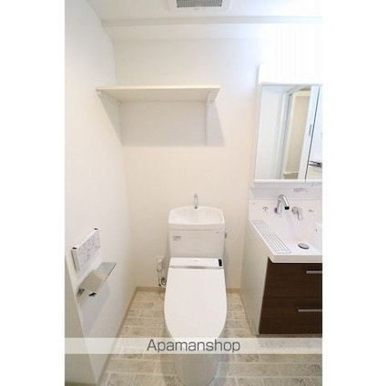 リバーレ日本橋三越前[1K/25.41m2]のトイレ