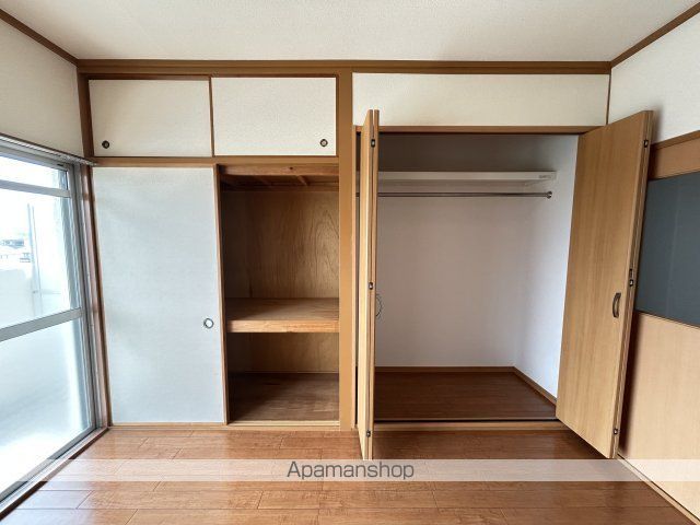 アーバンドエル柏原の内装写真