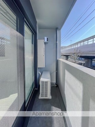 ＬＩＶＥ　ＲＥＳＴ　ＳＨＩＮＯＺＡＫＩ　２３２[1K/25.72m2]のバルコニー