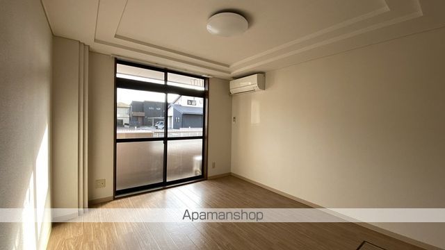 プロニティワンの内装写真