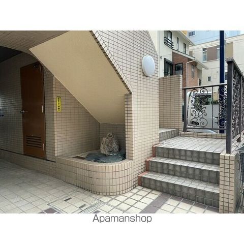 ナビオ池下の玄関写真