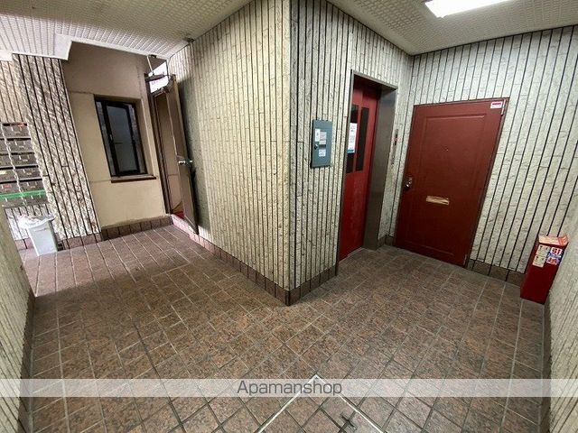 ロイヤル丸文の内装写真
