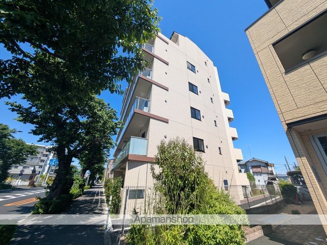 エストゥルース府中の外観写真