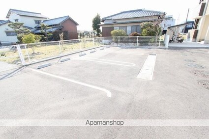 ザ・グローブ[2LDK/57.57m2]の駐車場