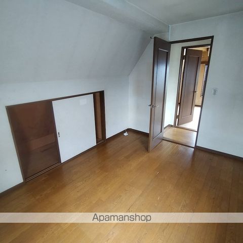 detached 東京都大田区東嶺町35-6

地図を見る