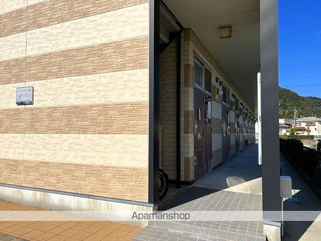 和歌山県和歌山市平井[1K/20.28m2]のエントランス
