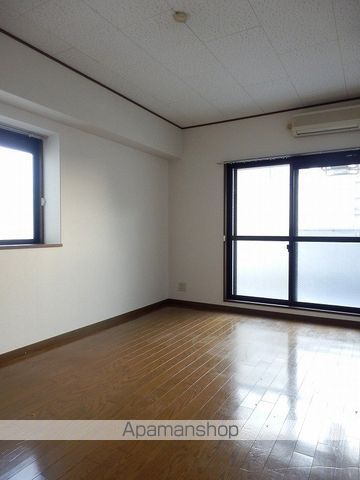 西新ヴィンテージの内装写真