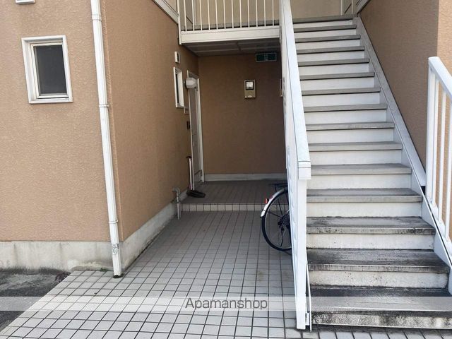 フレグランス畑毛B棟の玄関写真