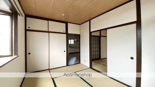 センチュリー清水の内装写真