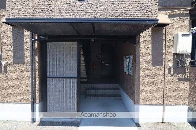 サニークレスト A棟の玄関写真
