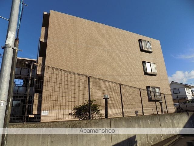コートアルカディア A棟の外観写真