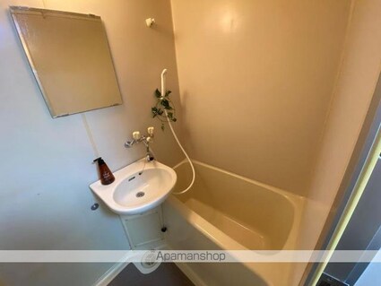 コンフォート屋島[1K/23.4m2]のバス