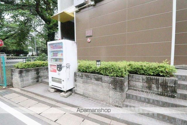 レオパレス伊奈平の玄関写真