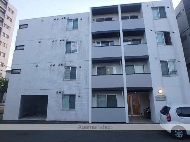 メープルコート平岸の外観写真