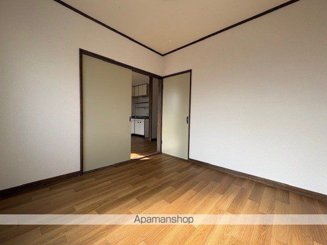 メゾンドヴィル新町の内装写真