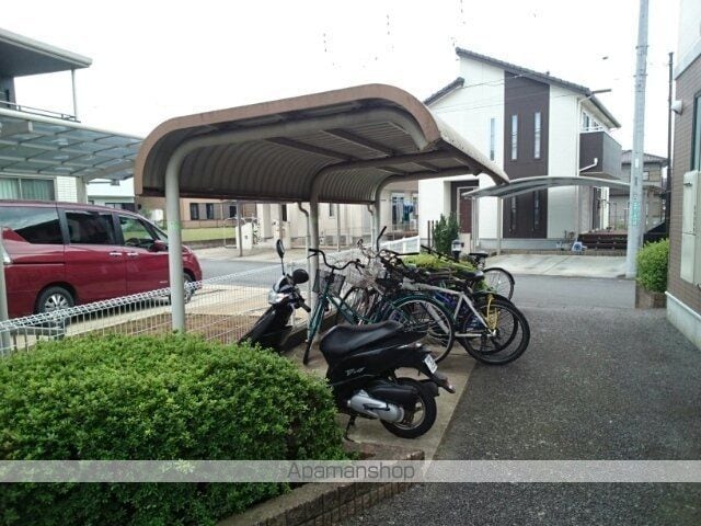 IJURET Aの内装写真