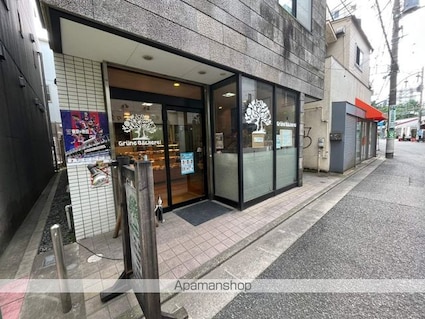 東京都渋谷区千駄ヶ谷３丁目[1R/18.48m2]の周辺8