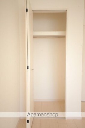 リブリ・フローレス参番館[1K/26.08m2]の収納