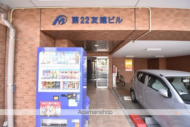 第22友建ビルの玄関写真