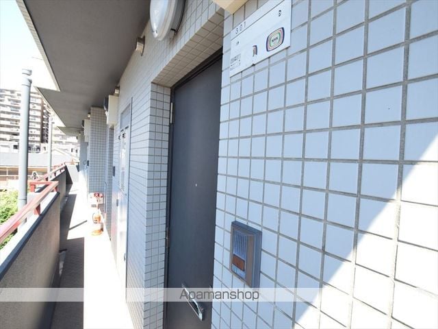 ボヌール冨士の玄関写真