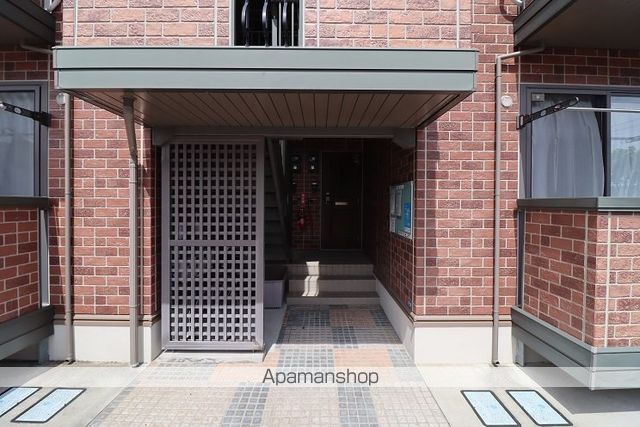STREAM VILLAGE A棟の玄関写真